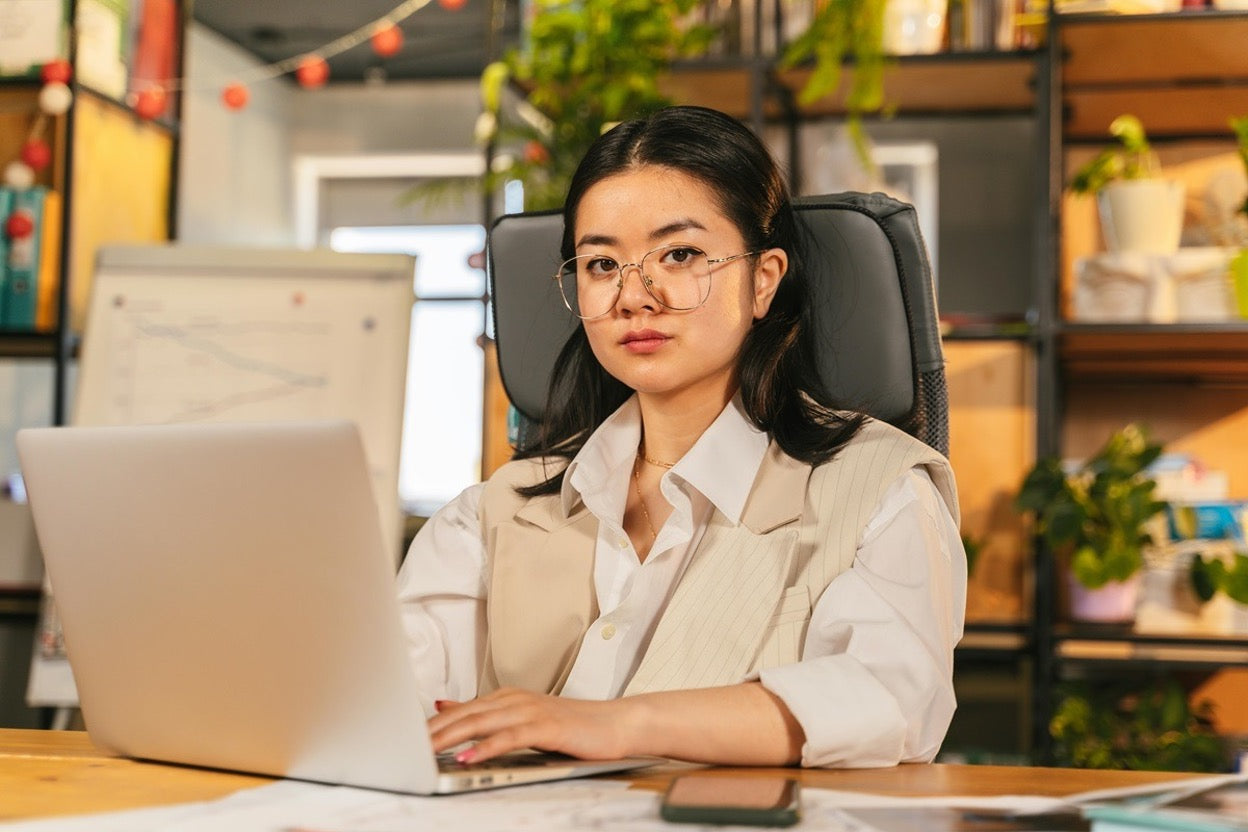 Virtual Assistants for Project Management: Cost & Best Staffing Solutions