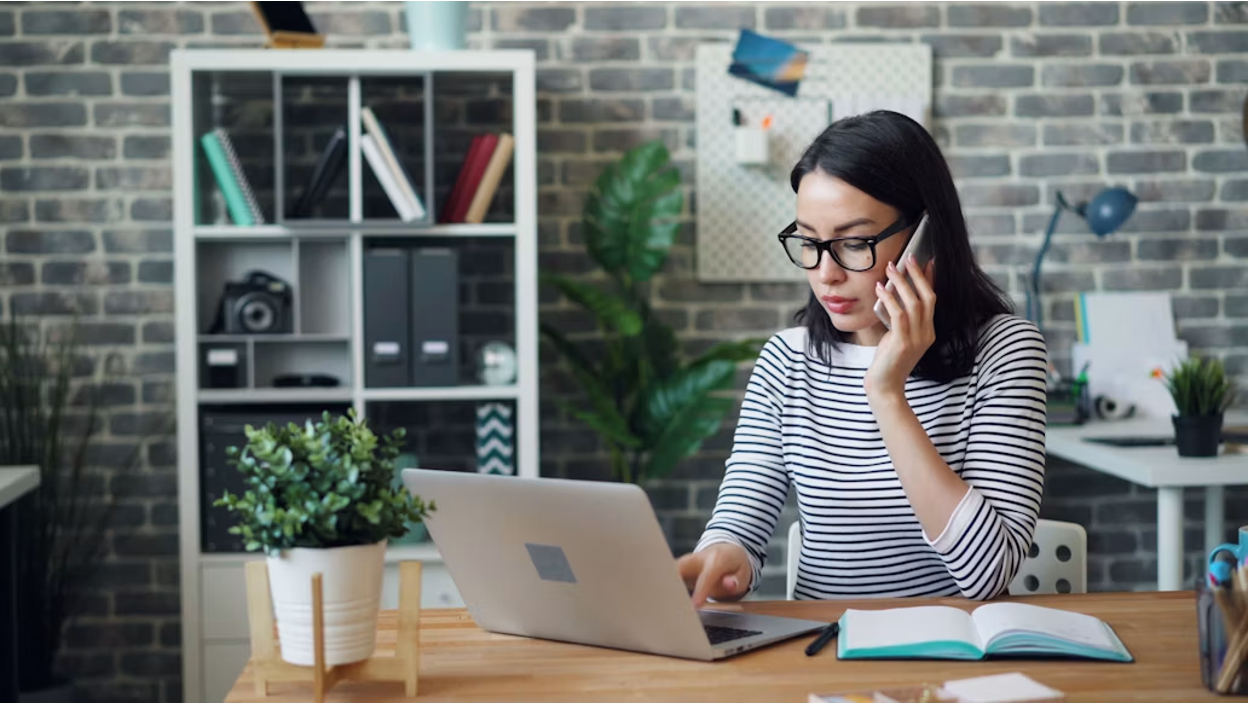 Virtual Assistants for Retail: Responsibilities, Cost & Best Staffing Solutions