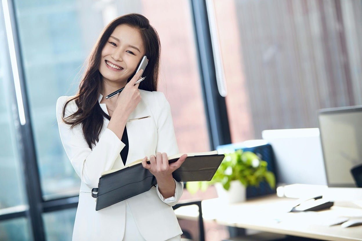 Virtual Executive Assistants for CEOs: Responsibilities, Cost & How to Hire